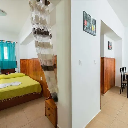 Stegna Mare 3*